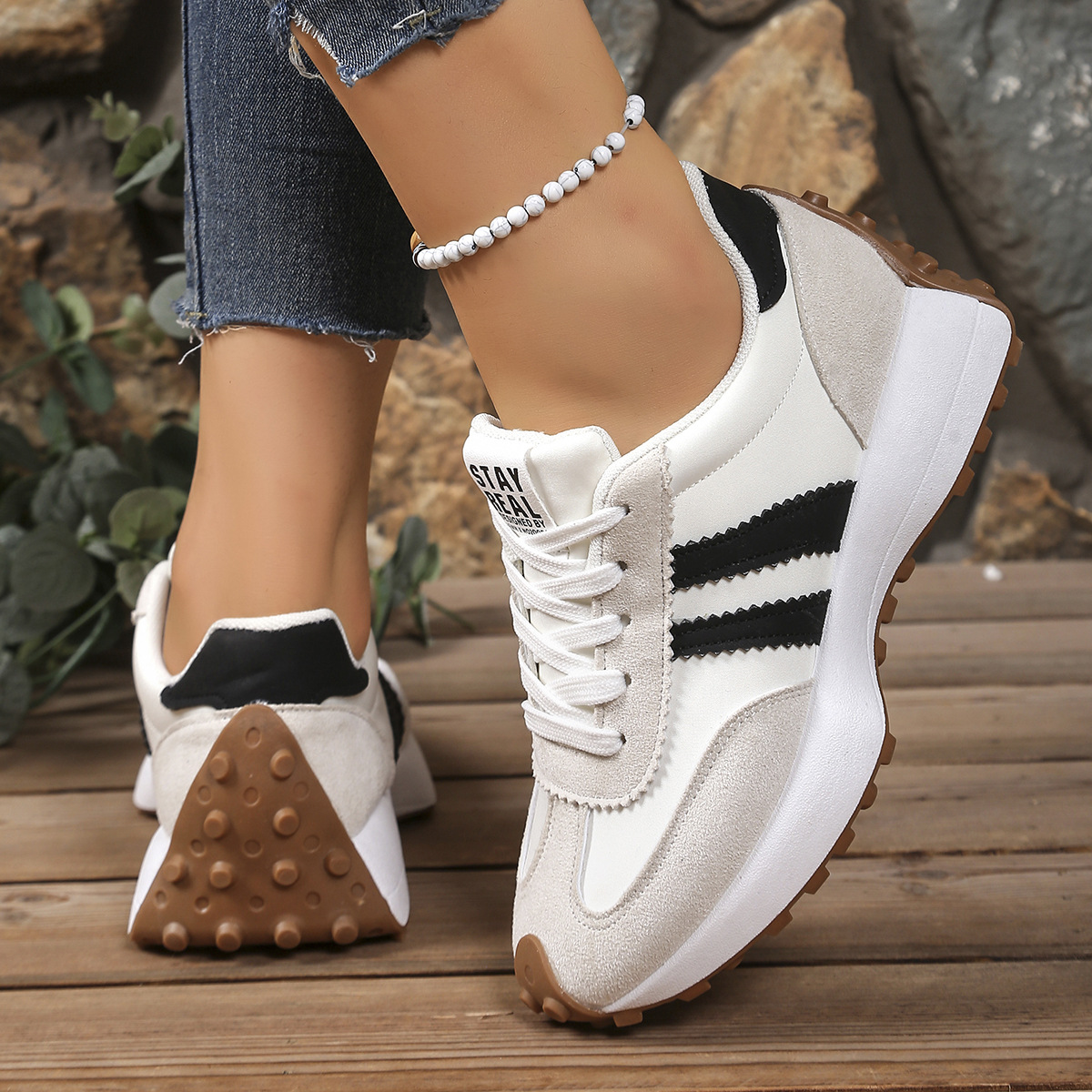 Cleo Support Sneakers