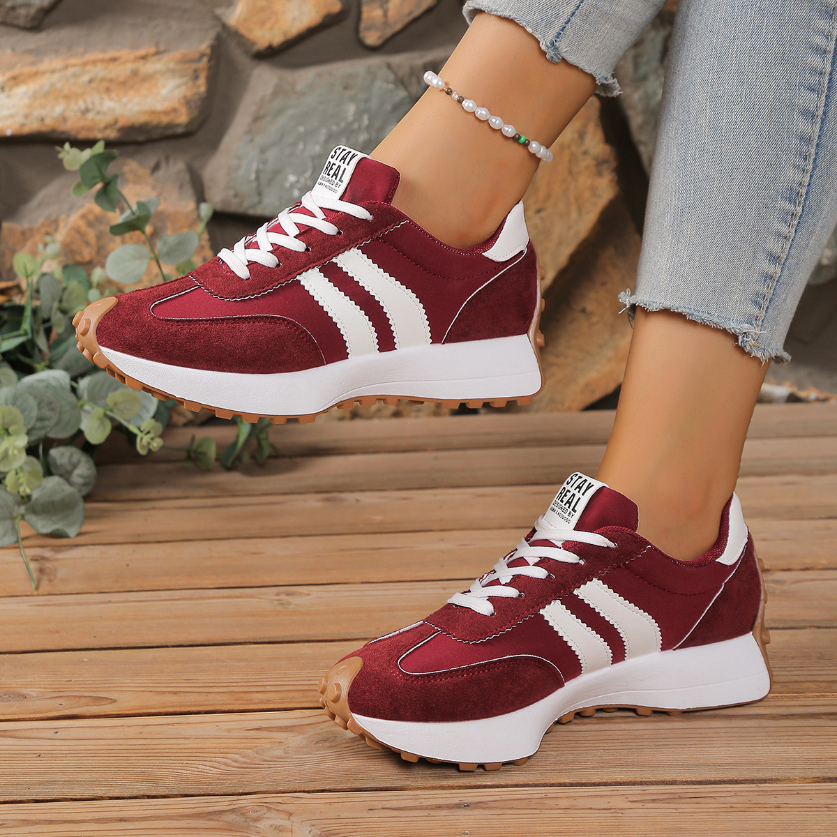 Cleo Support Sneakers