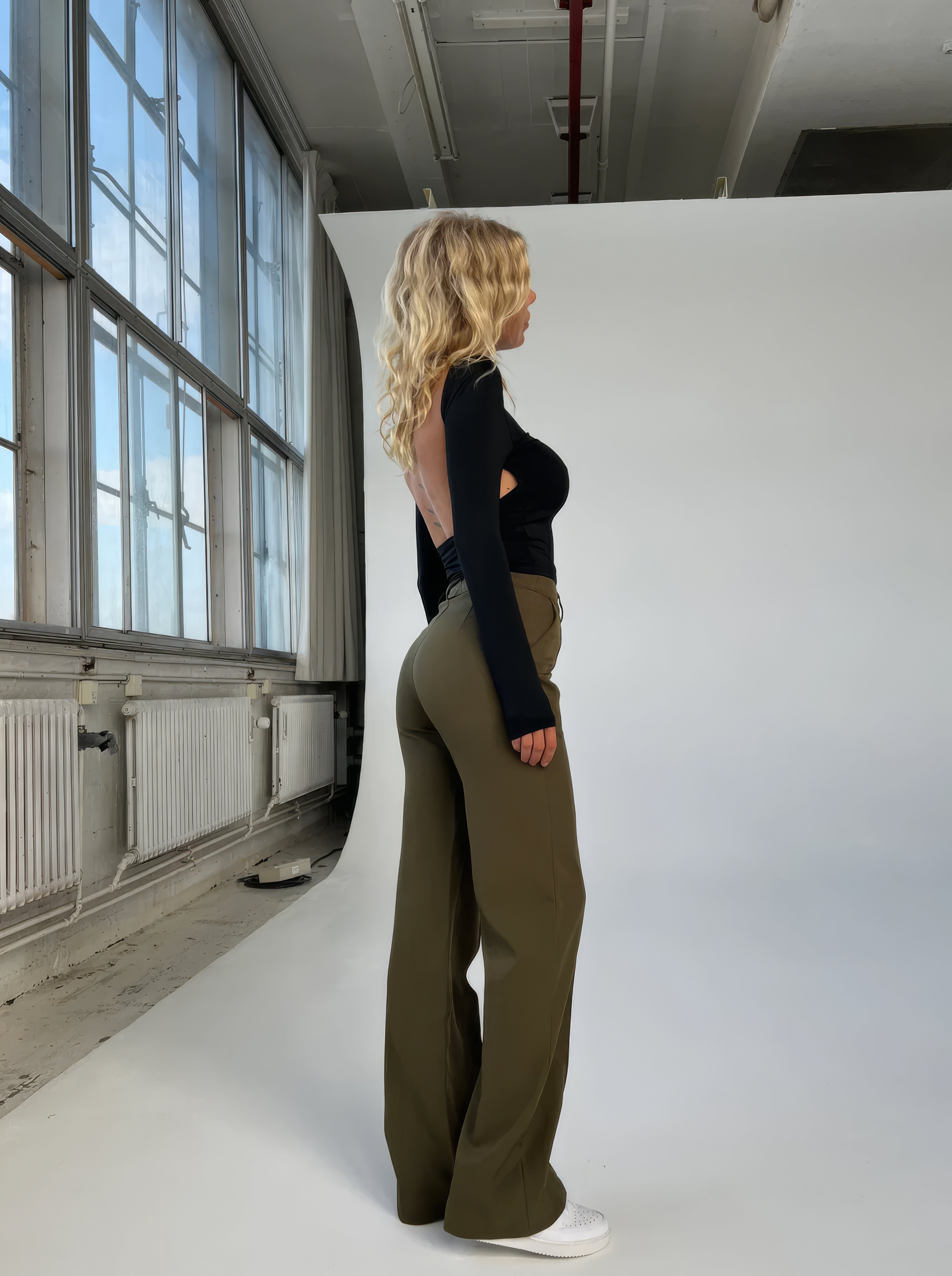 Women's Straight Leg Work Trousers - High-Waisted & Smart Casual