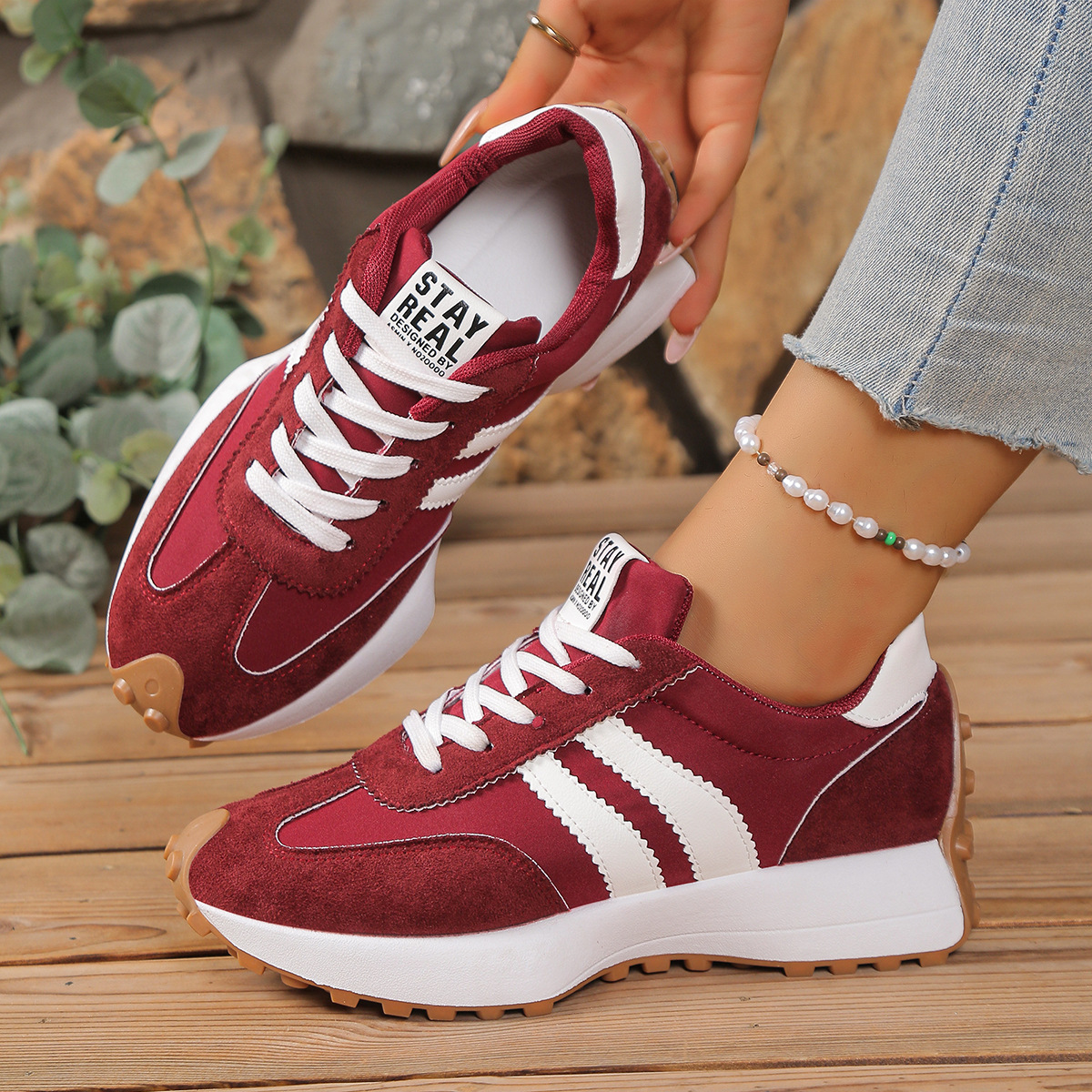 Cleo Support Sneakers