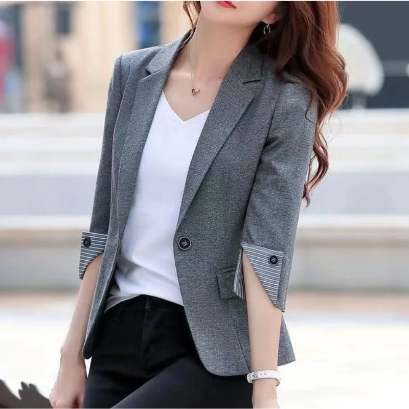 Women's Tailored Blazer - 3/4 Sleeve with Striped Lining