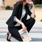 Women's Tailored Blazer - 3/4 Sleeve with Striped Lining