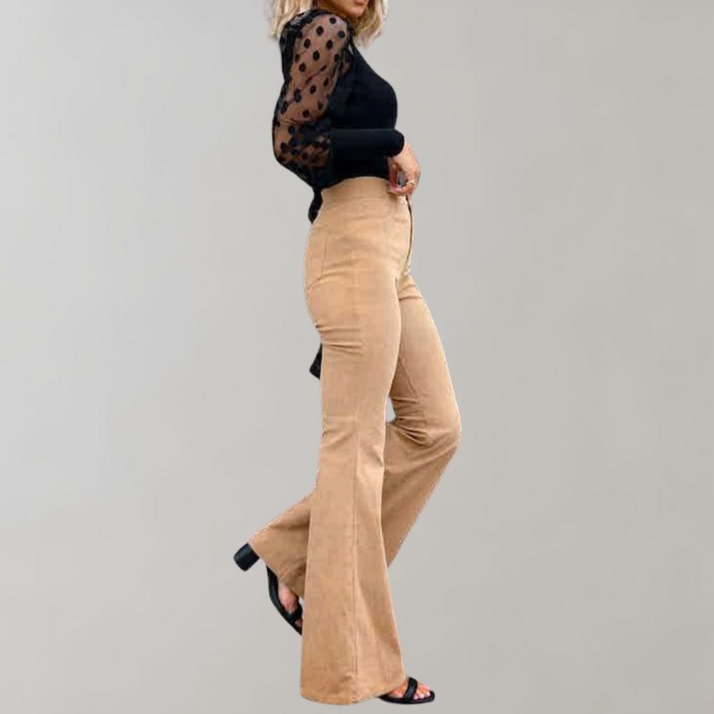 Women's High-Waisted Flared Jeans - Bootcut Fit