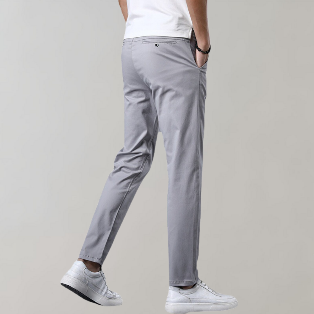 C2082-Konrad-gray_1.png