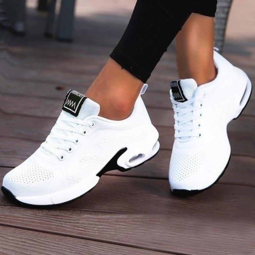 Lightweight and Comfortable Sneakers for Women