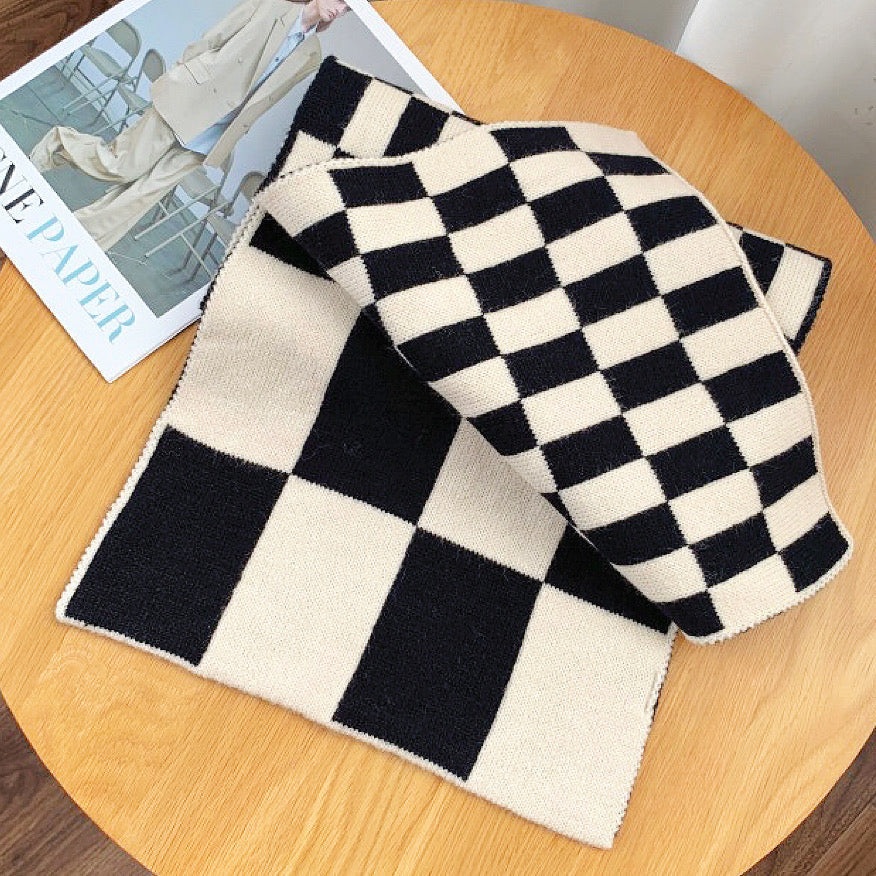 Women's Scarf - Checkered Knit