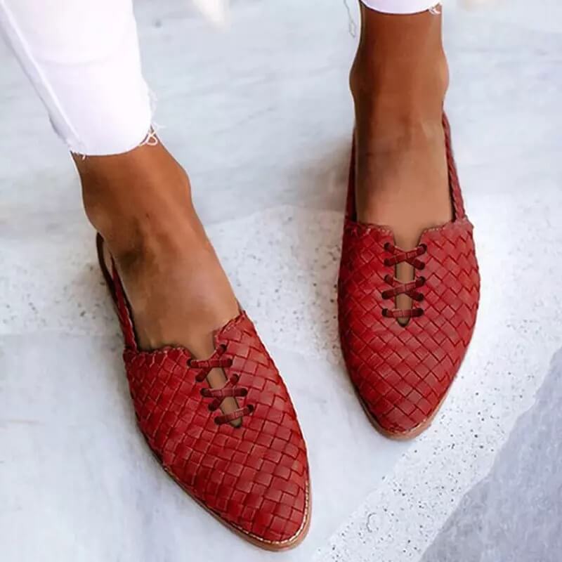 Stylish Closed-Toe Sandals for Women | Livia