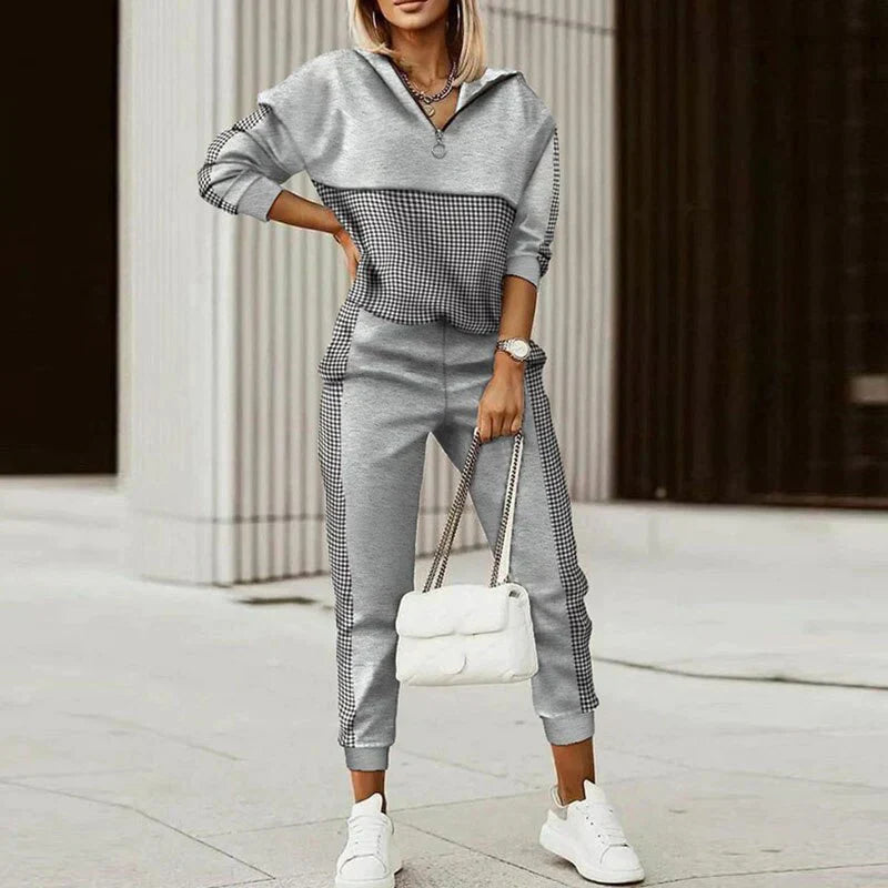 Women's Zip Hoodie & Joggers Set - Two-Piece Athleisure