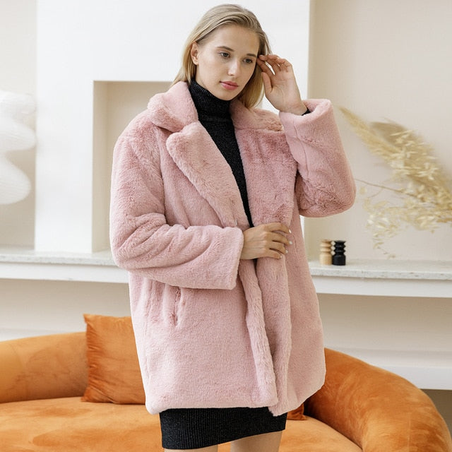 Women's Soft Coat - Lapel Collar and Oversize Fit