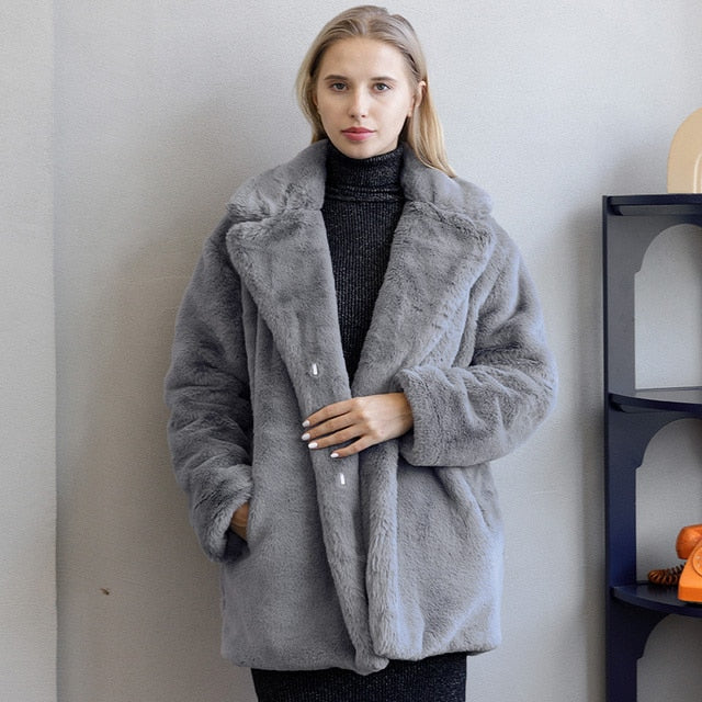 Women's Soft Coat - Lapel Collar and Oversize Fit