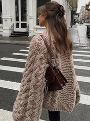 Women's Oversized Maxi Jumper - Cable Knit Pattern with Balloon Sleeves