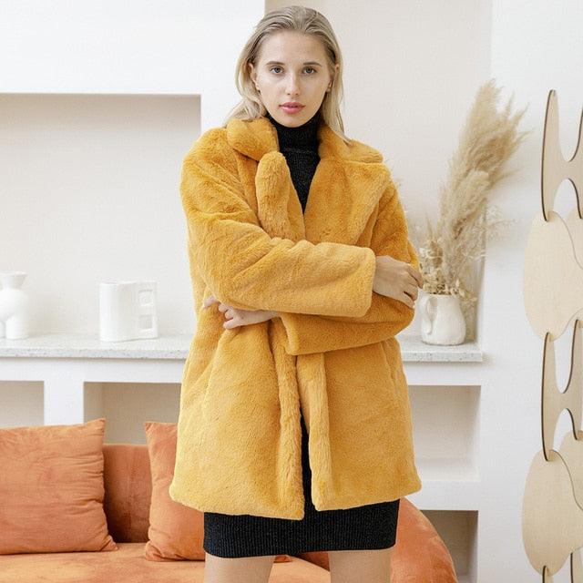 Women's Soft Coat - Lapel Collar and Oversize Fit