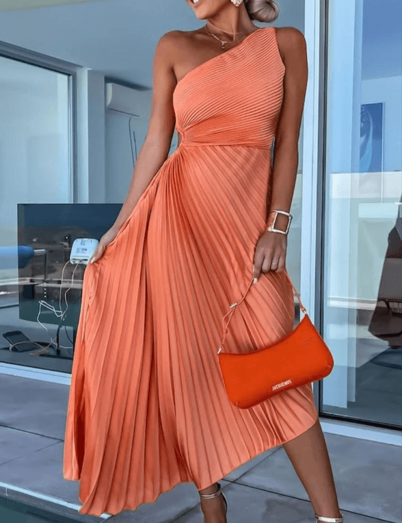 halisa-jurk-or-one-shoulder-geplooide-zomer-cocktail-jurk-carla-moda-2.png