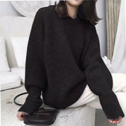 Women's Oversized Knit Jumper - Fashionable and Relaxed