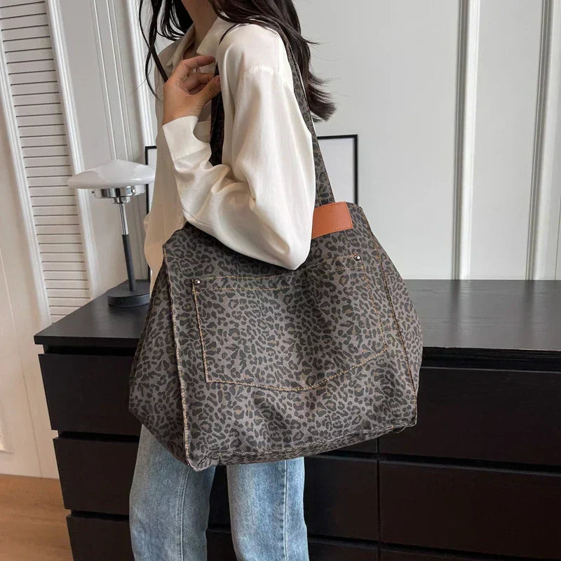 tassen-dames-schoudertas-dames-luxe-disigner-tassen-Oversized-Leopard-Prints-Schoudertassen-Voor-Vrouwen-Vervormbaar-Canvas-Grote_a0e02fbf-c8b1-46ff-b745-3623c9dbb224.webp